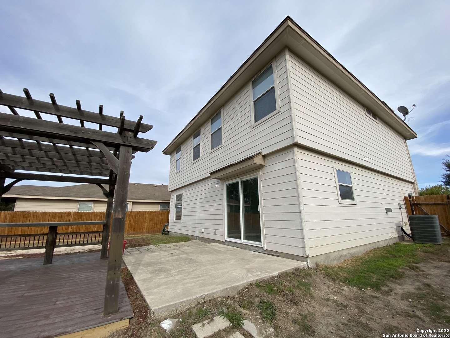 main property photo 32