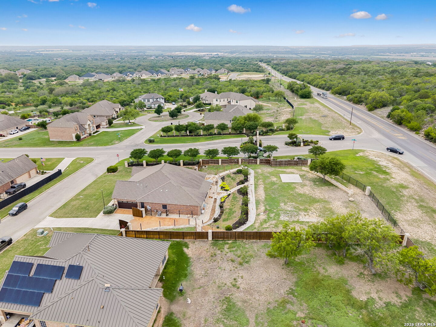 main property photo 41