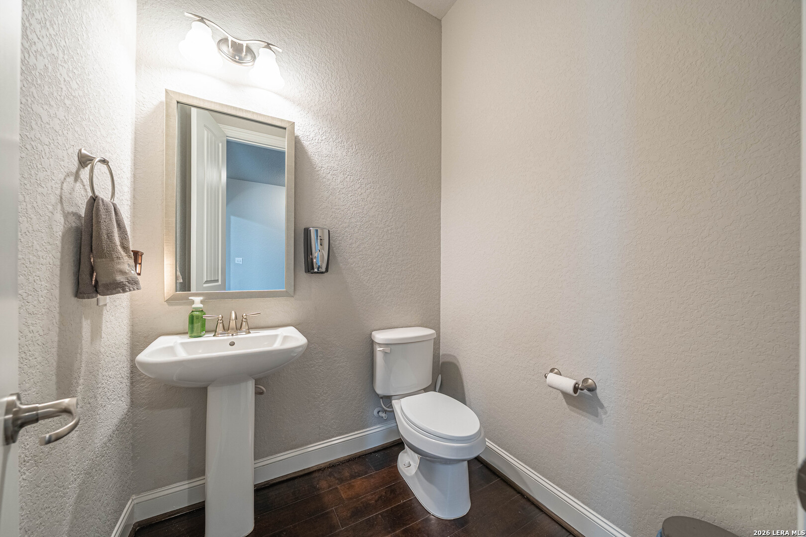 main property photo 31