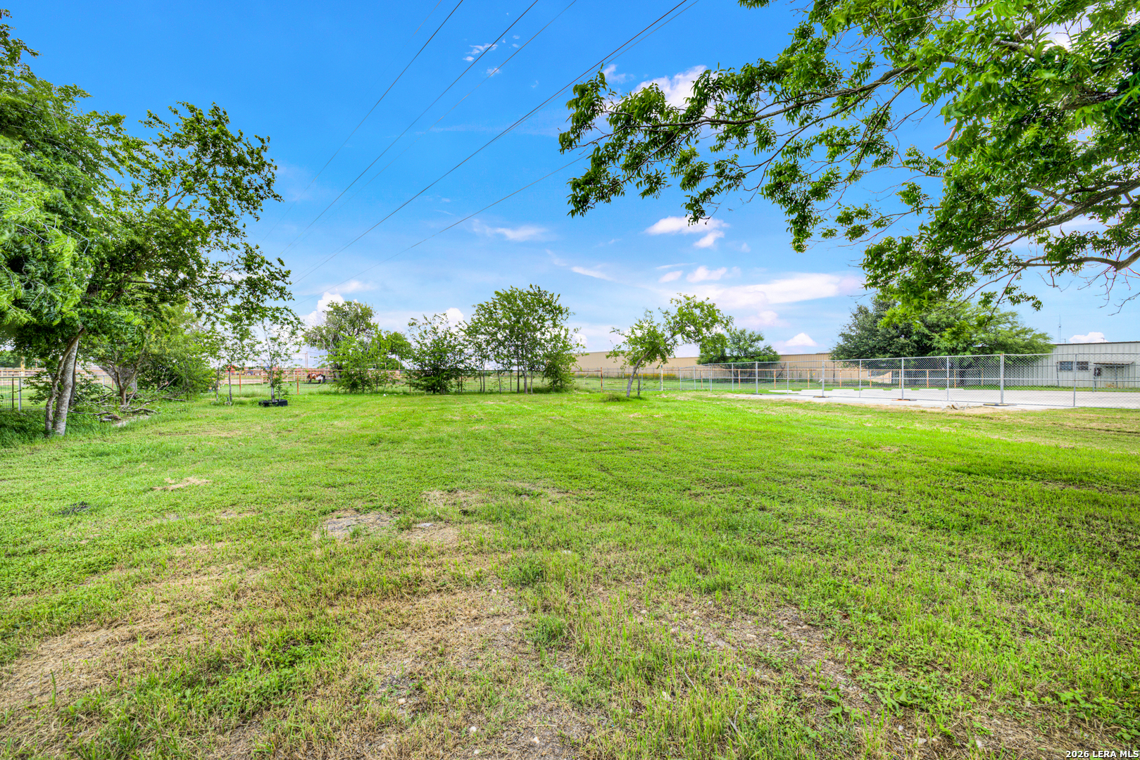 main property photo 9