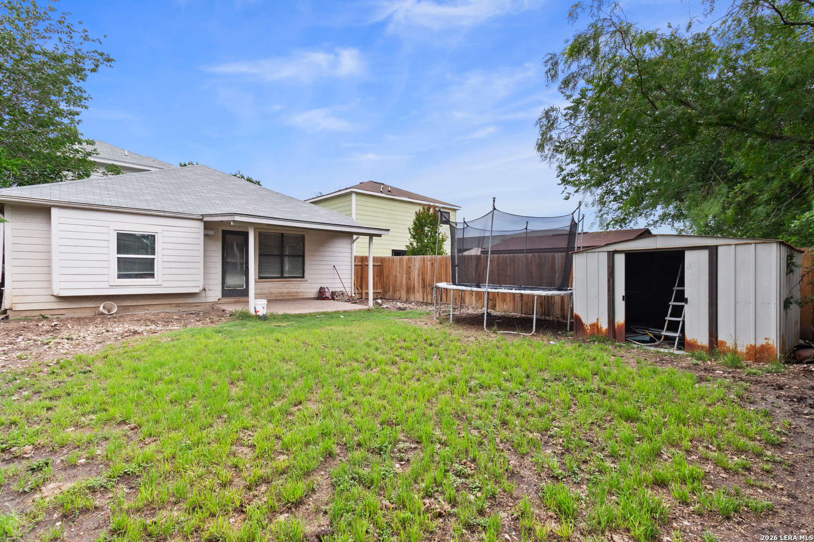 main property photo 18