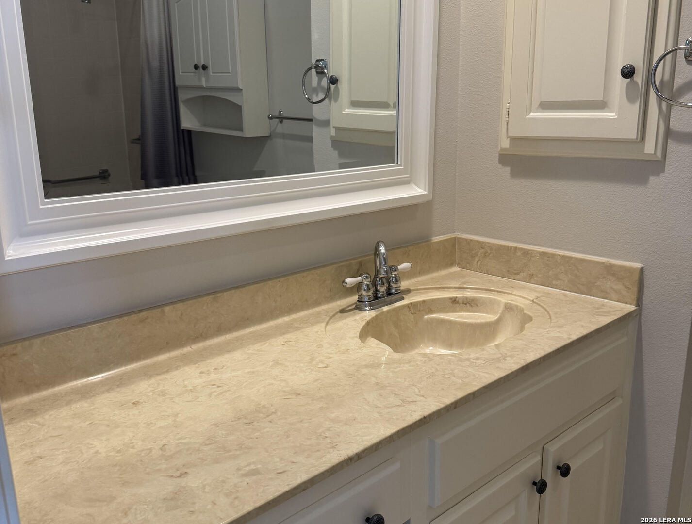 property viewer photo 13