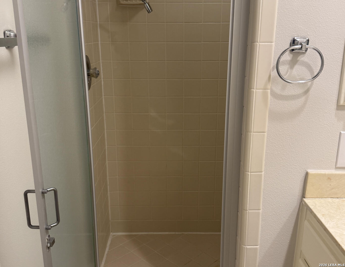 property viewer photo 16