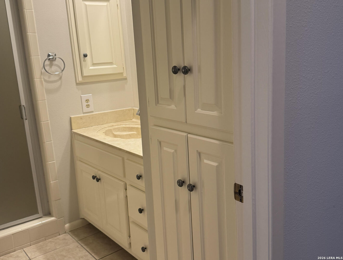 property viewer photo 17