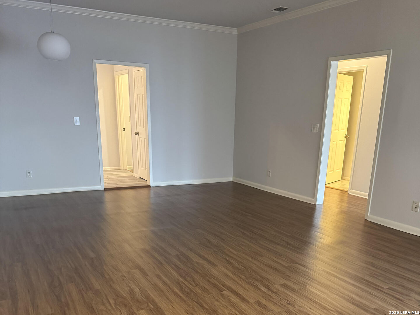 property viewer photo 3