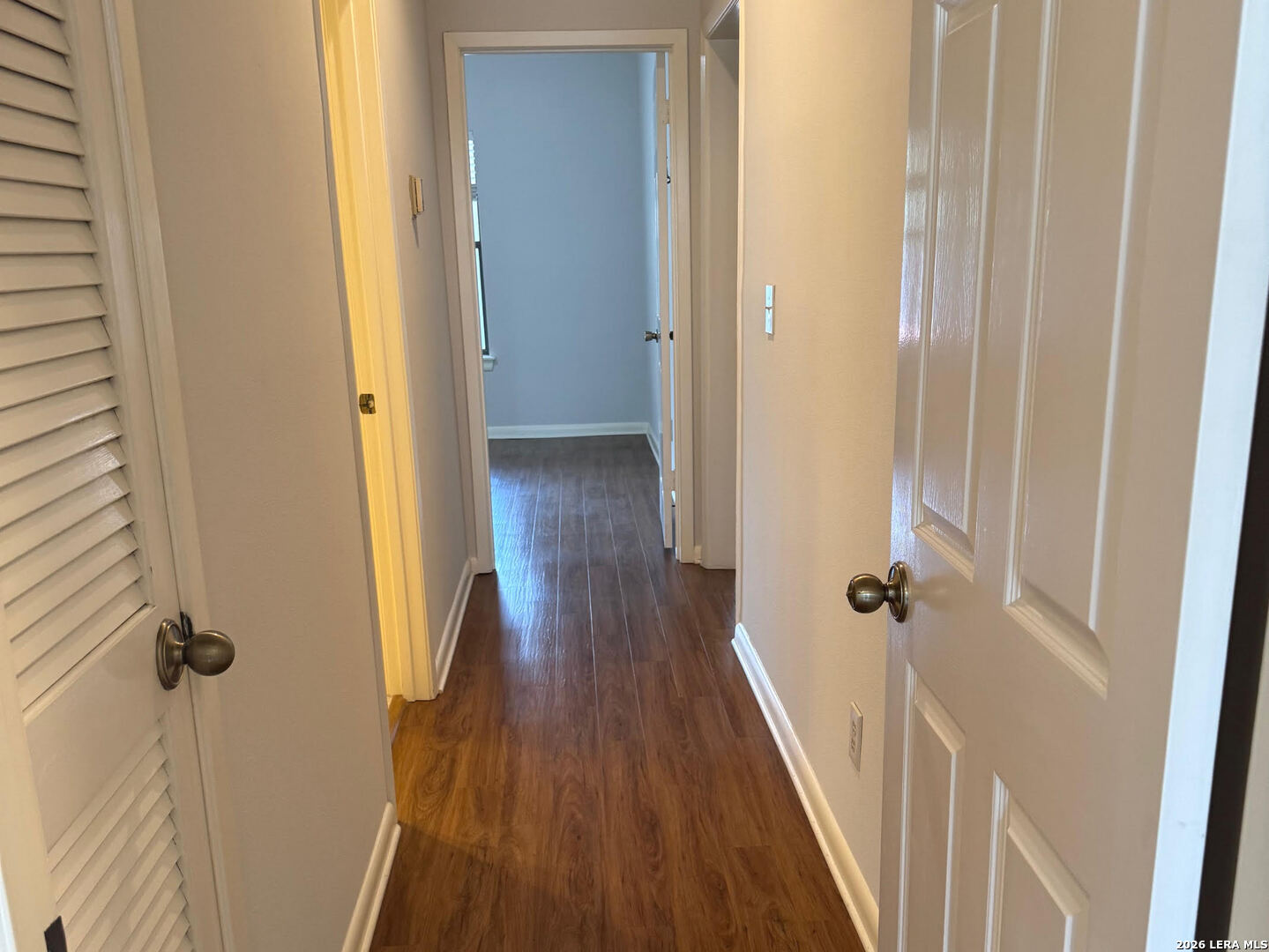 property viewer photo 6