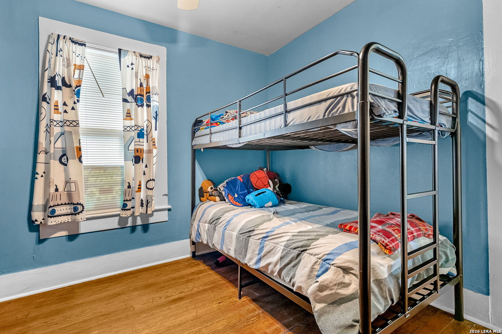 main property photo 15