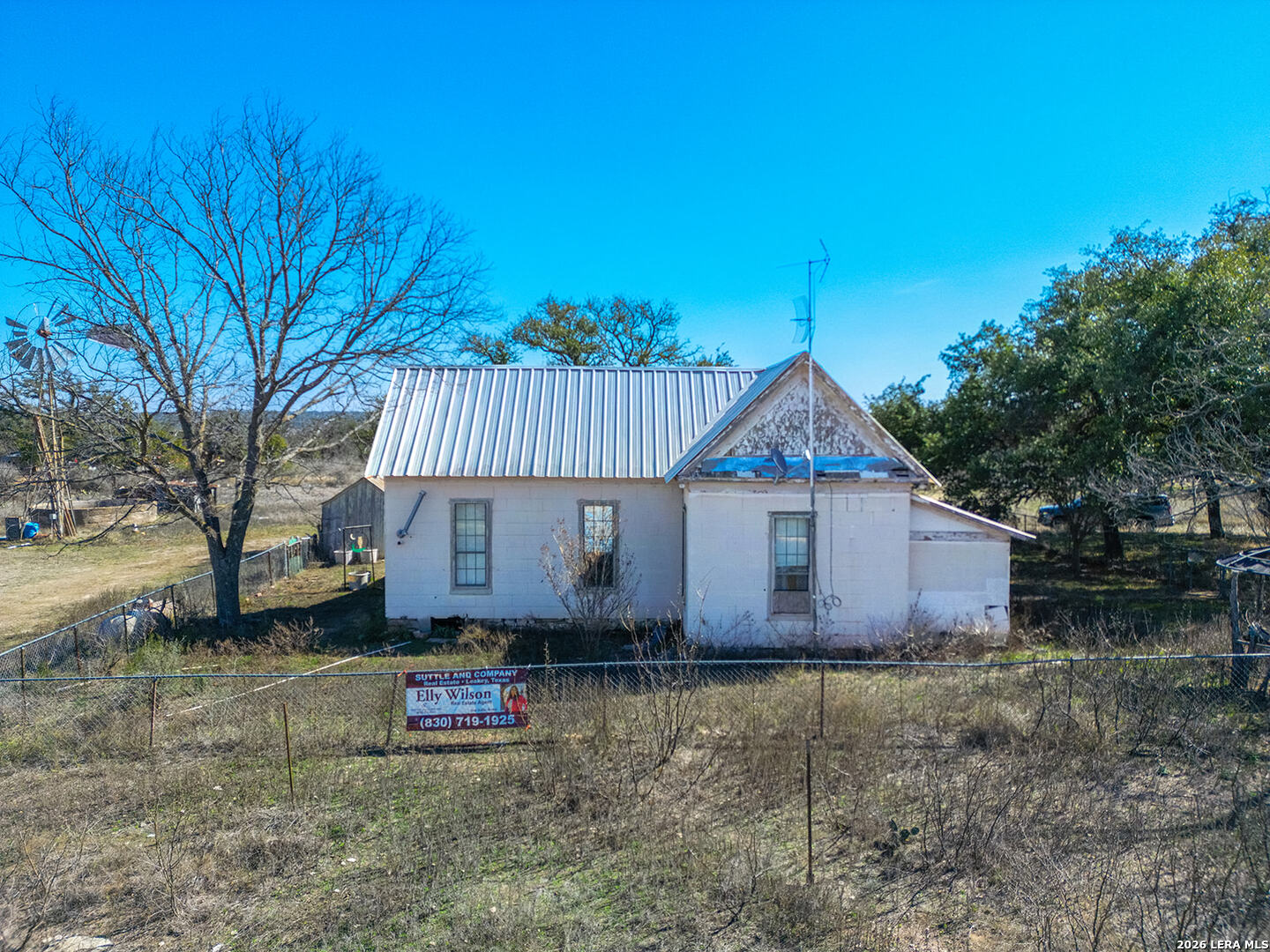 main property photo 36