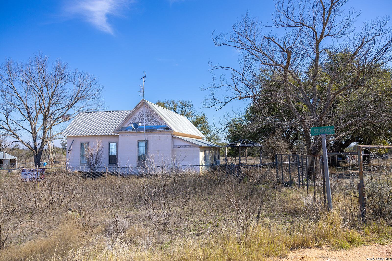 main property photo 108