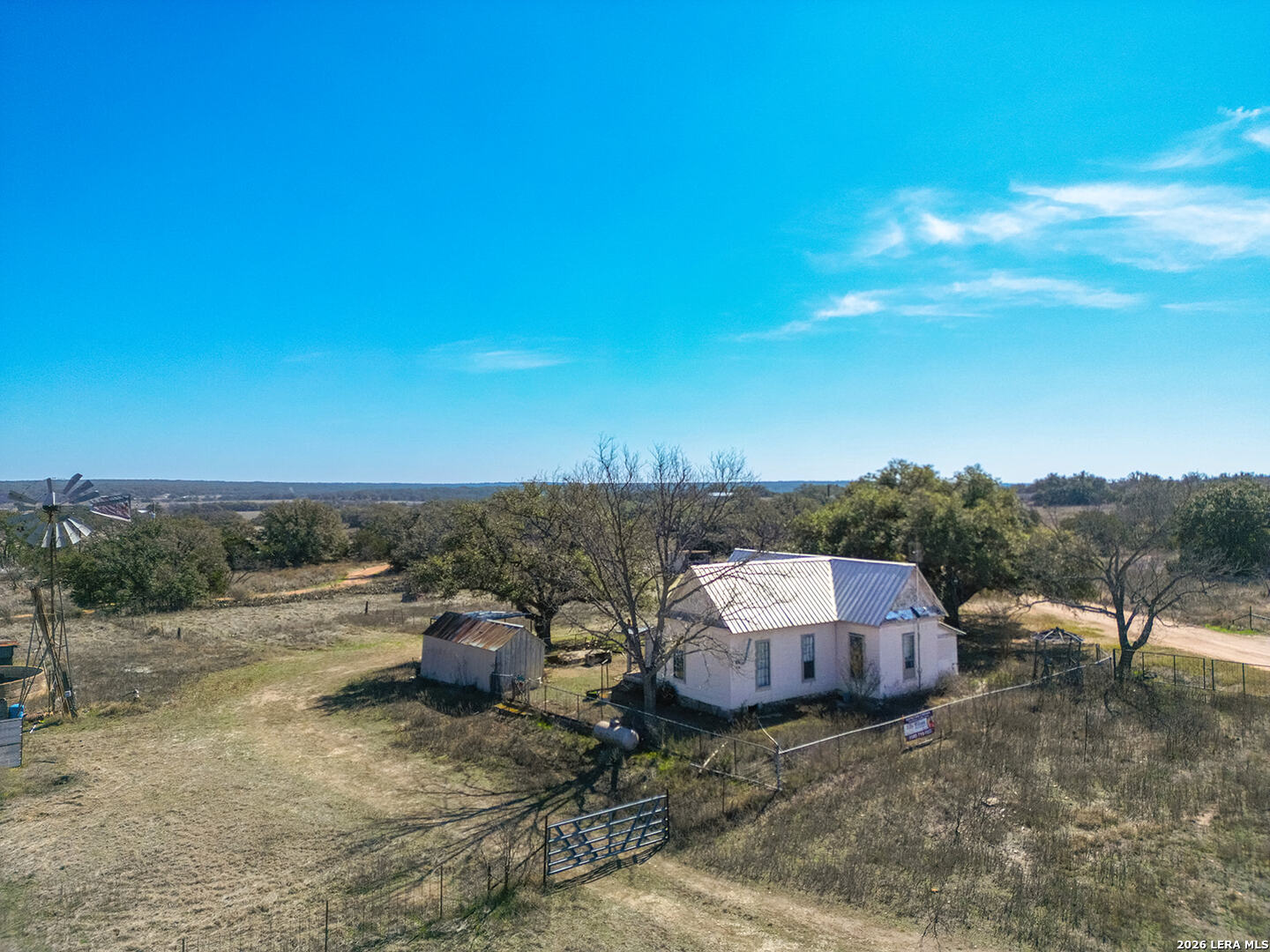 main property photo 38
