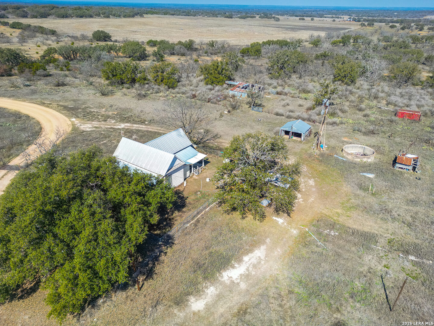 main property photo 8