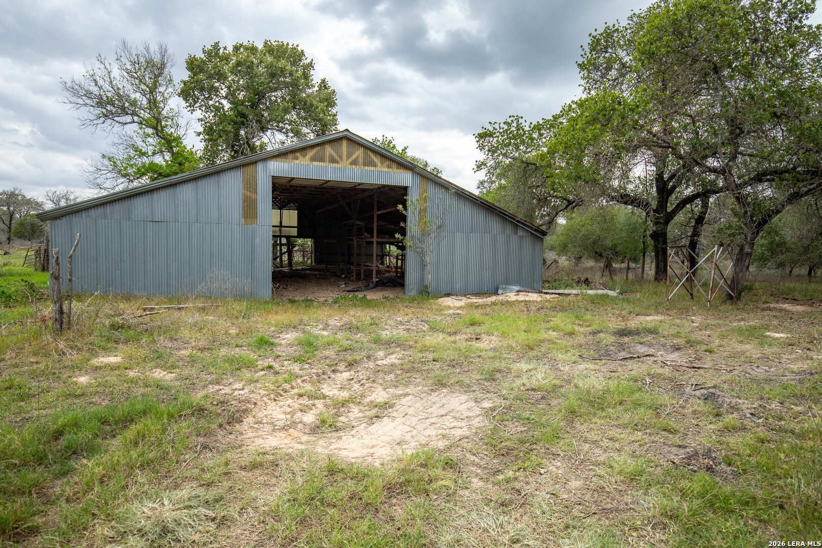 main property photo 17