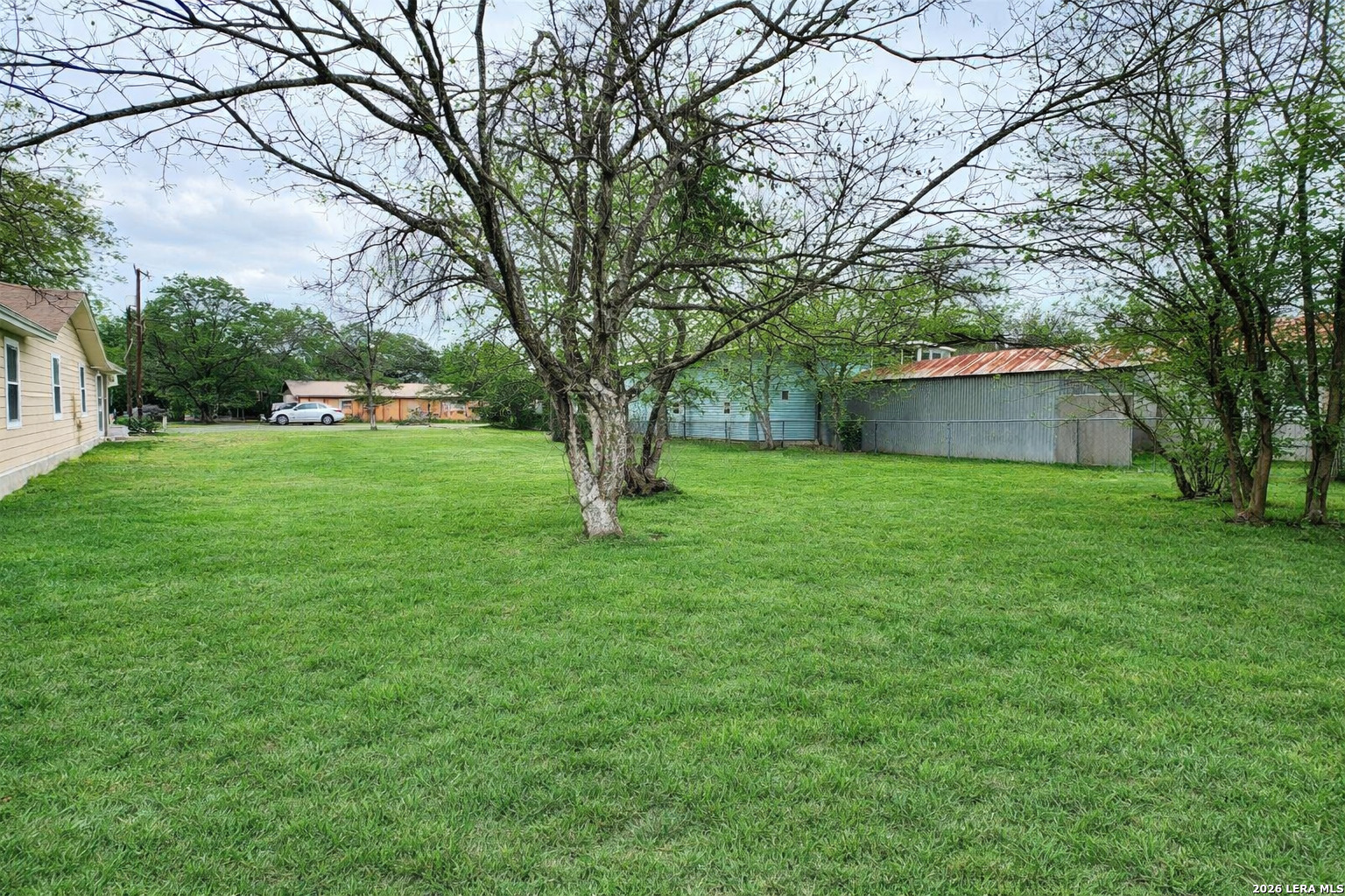 main property photo 4