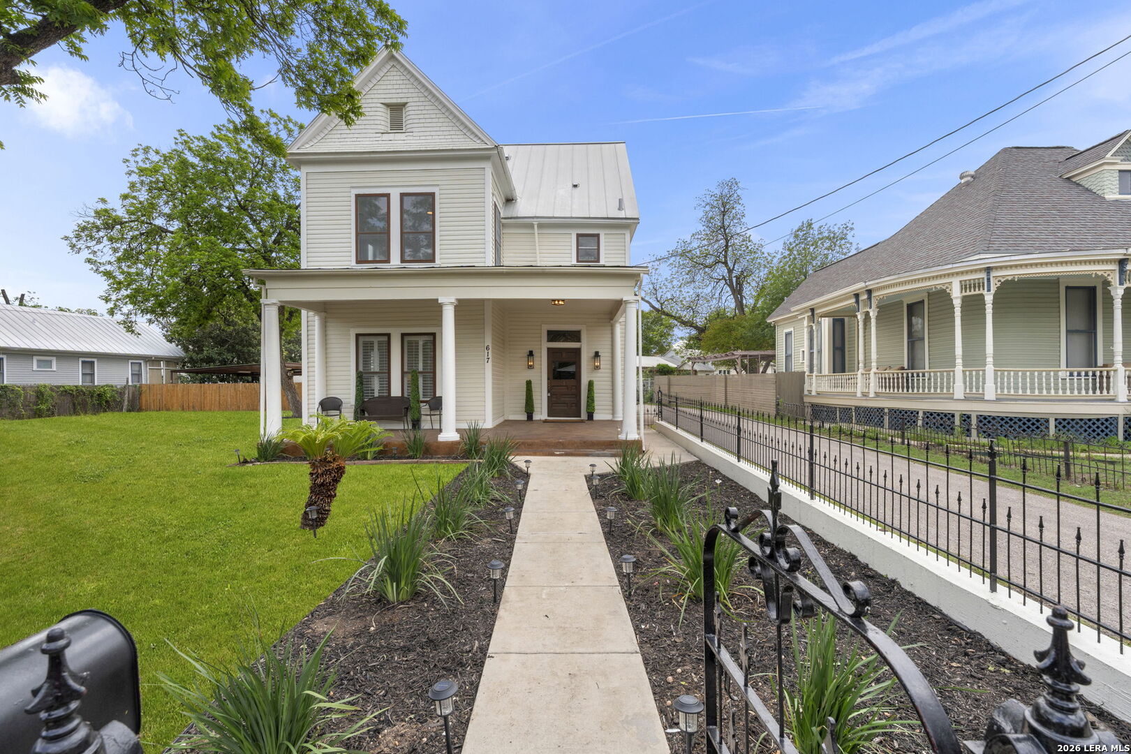 main property photo 5