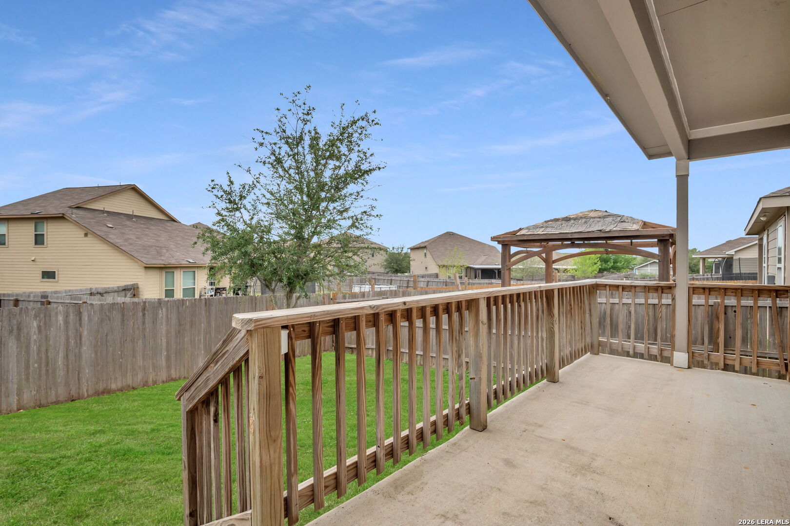 main property photo 23