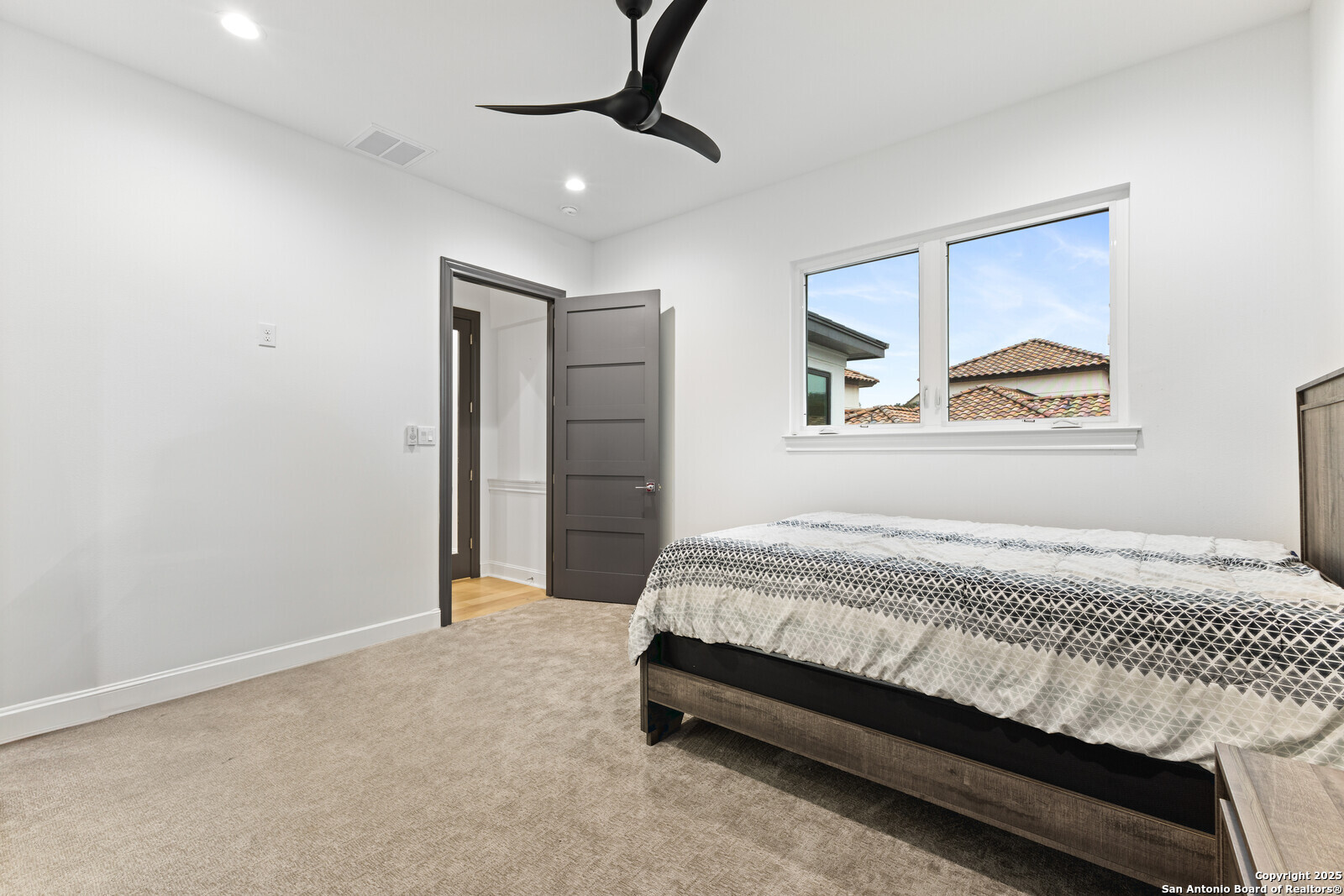 main property photo 63