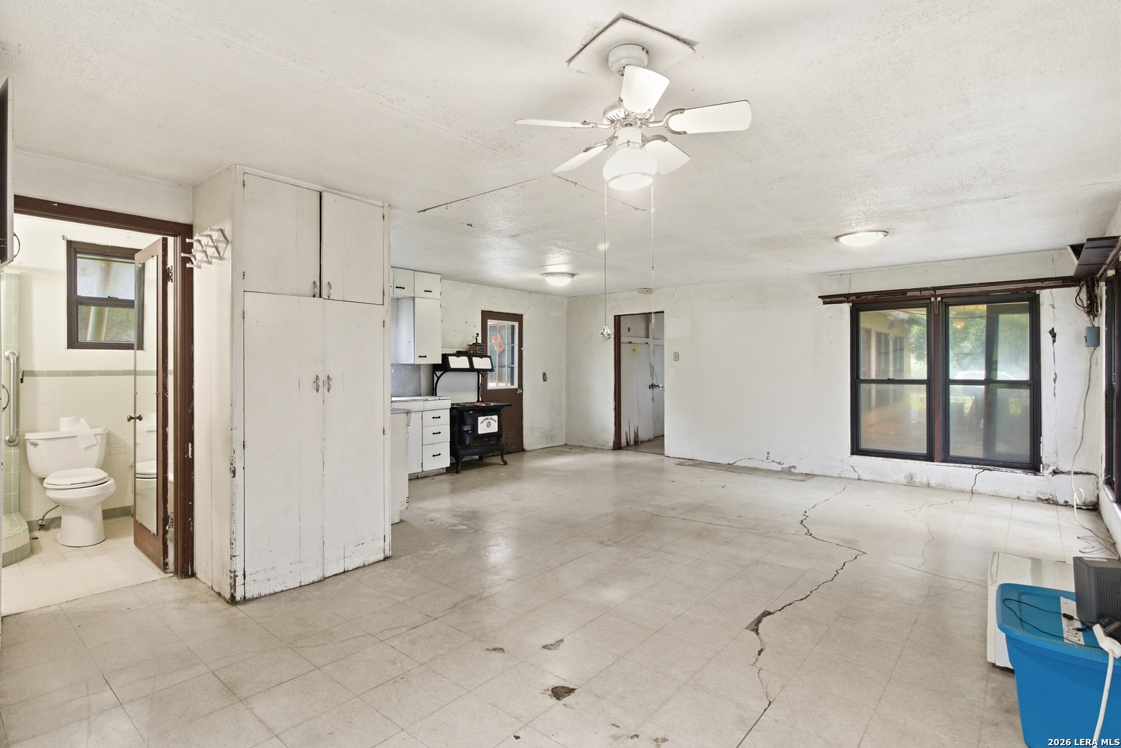 property viewer photo 15