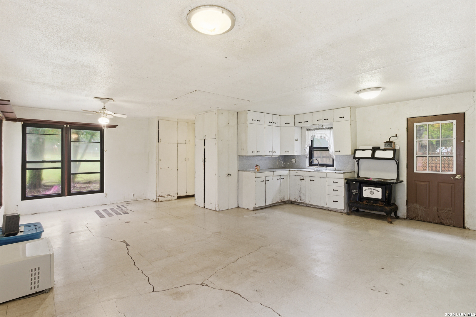 property viewer photo 16