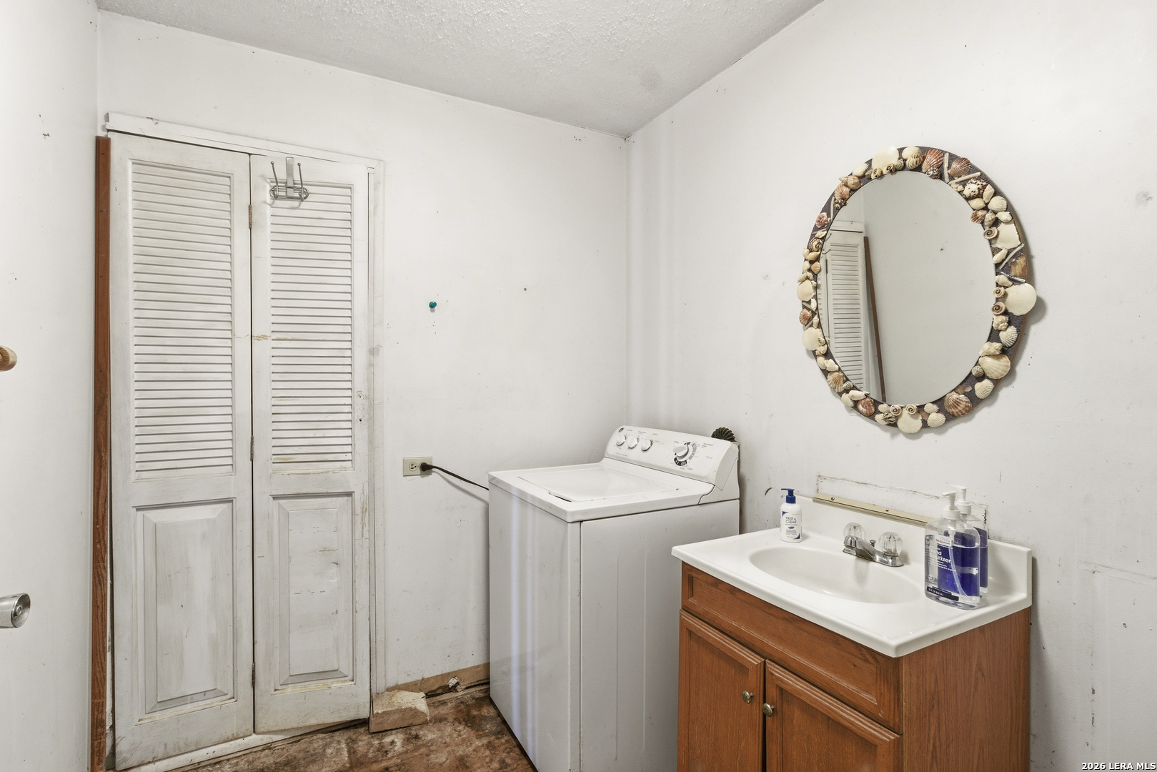 property viewer photo 23