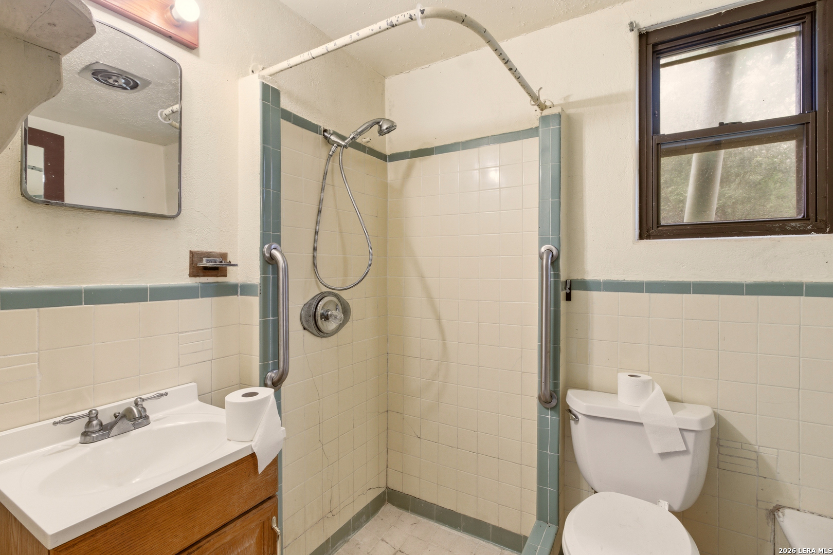 property viewer photo 24