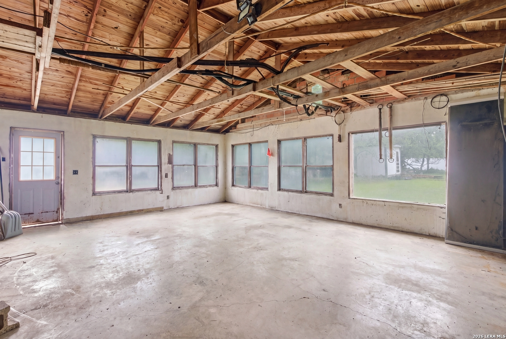 property viewer photo 26