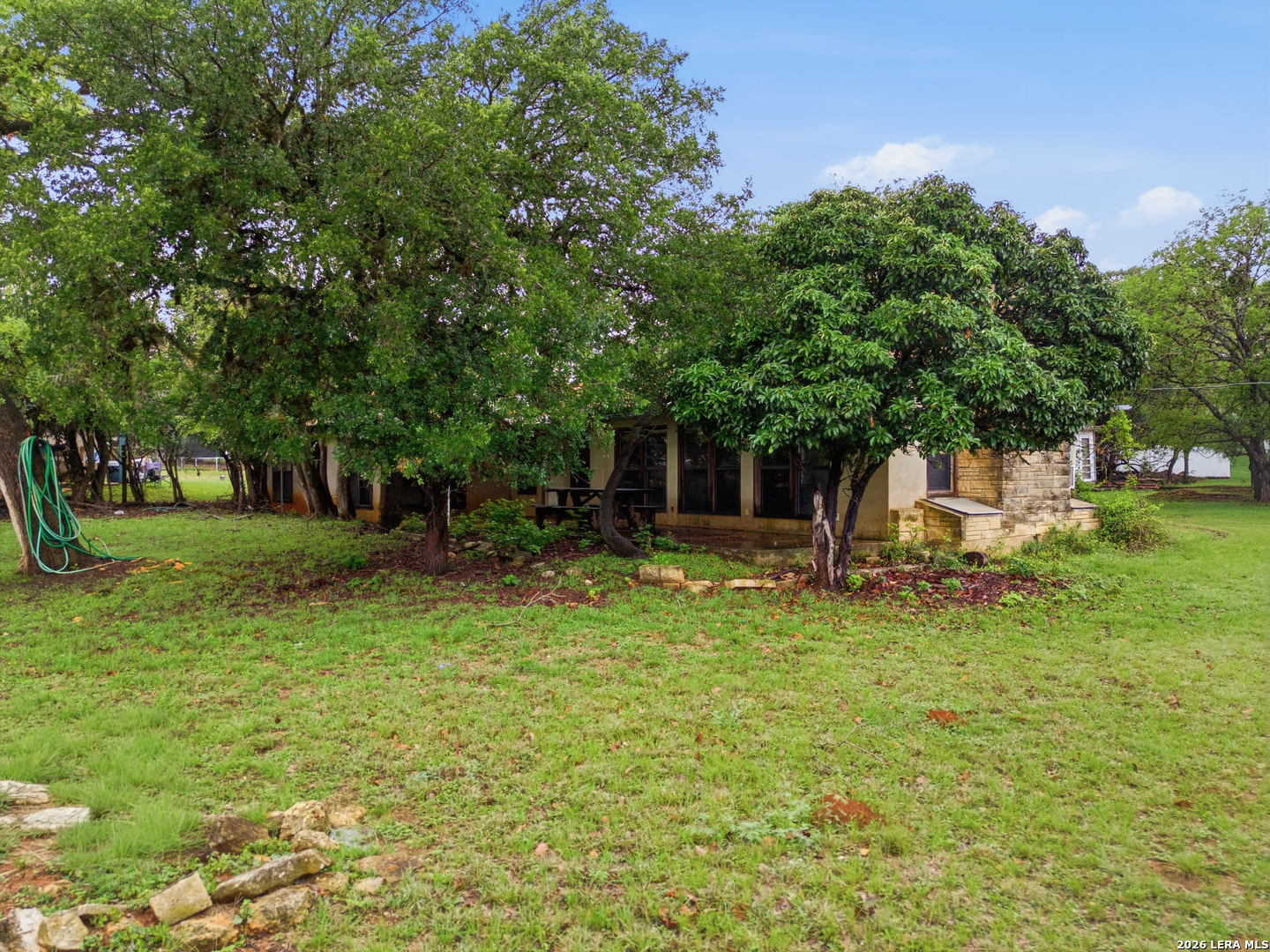 property viewer photo 5