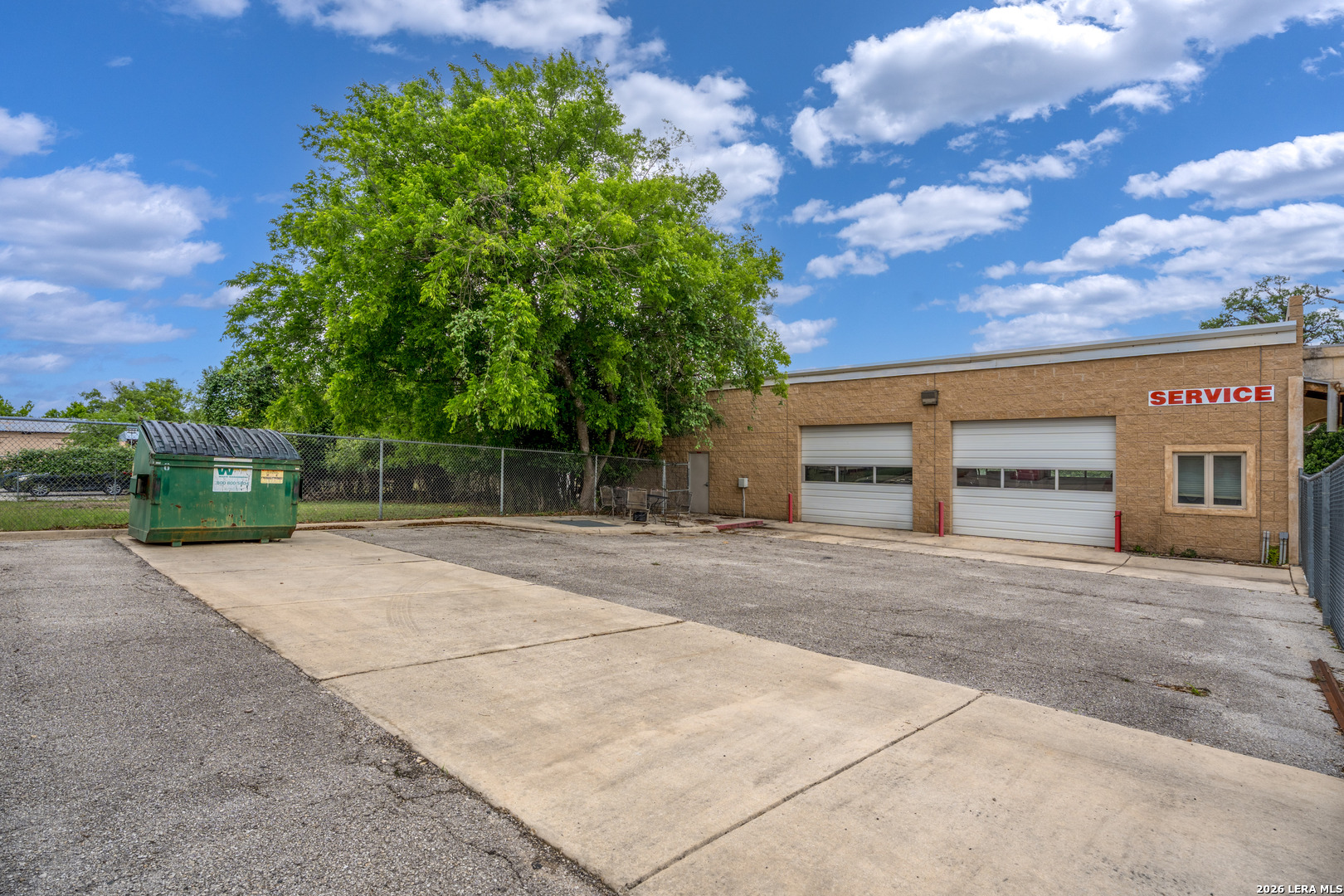 main property photo 20