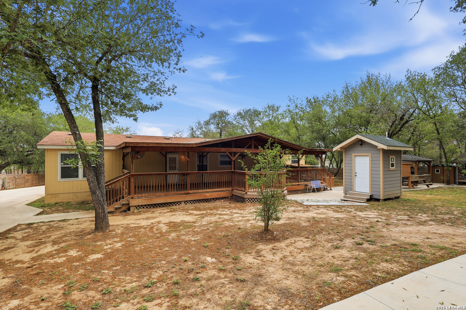 main property photo 25