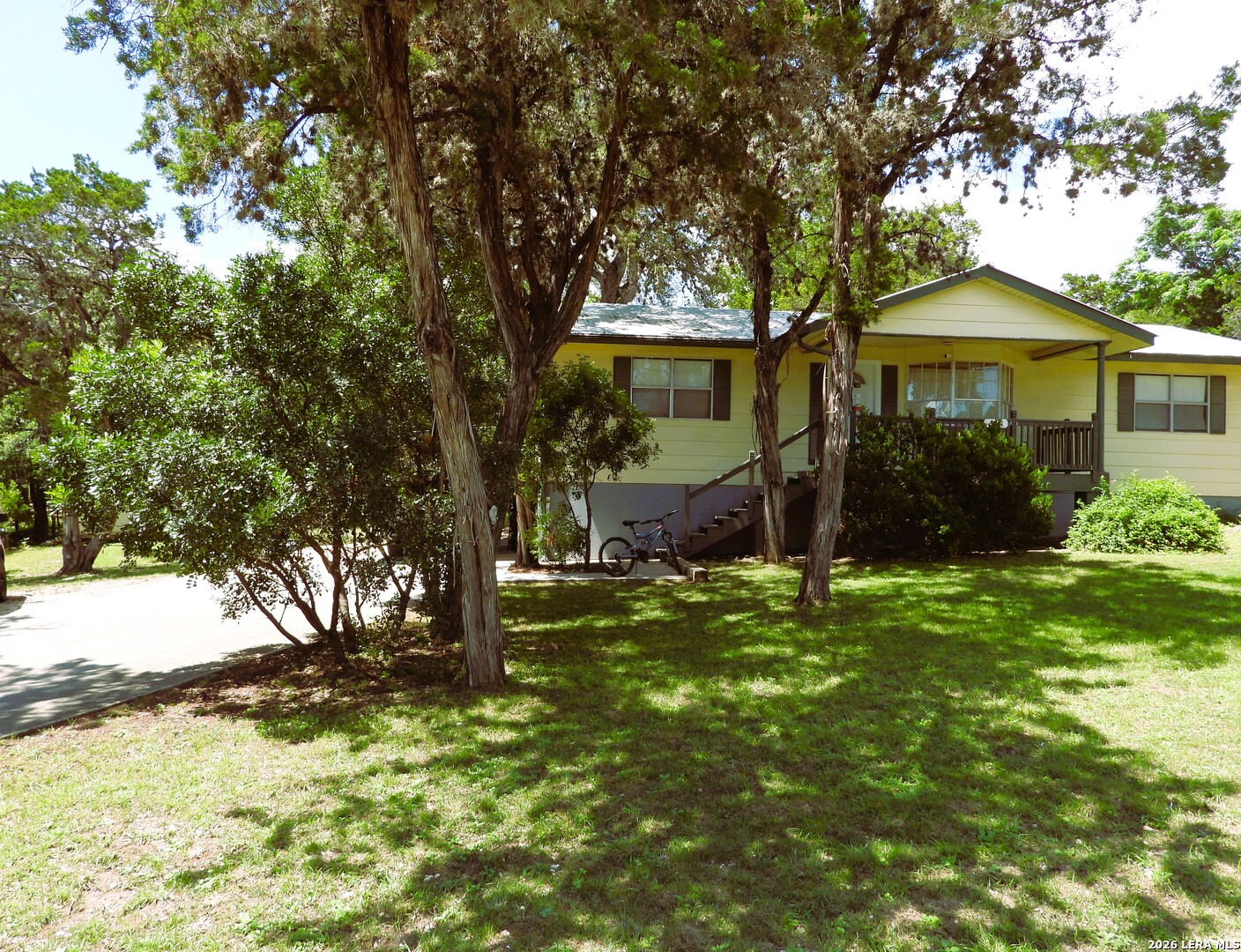 main property photo 3