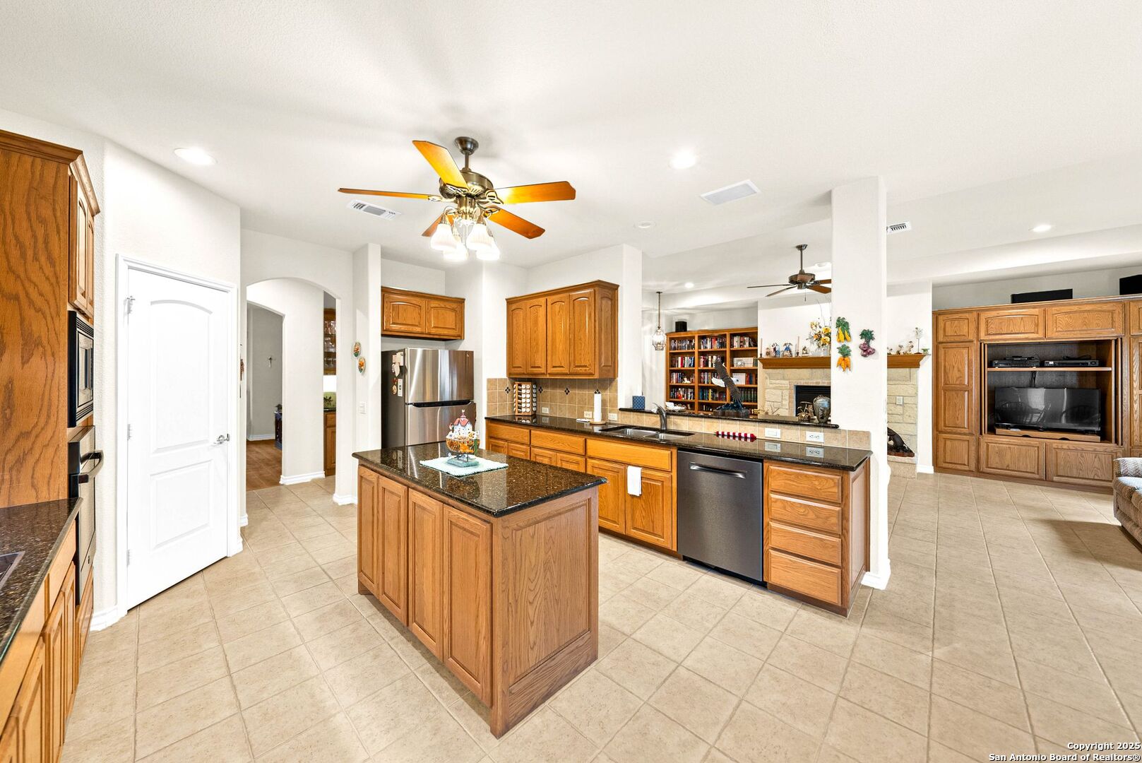 main property photo 17