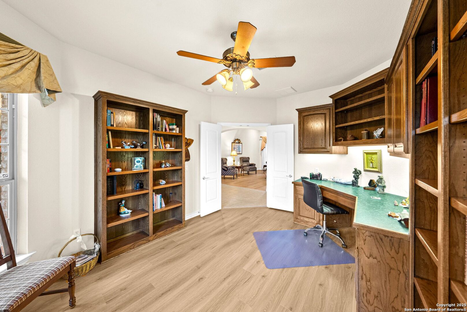 main property photo 23