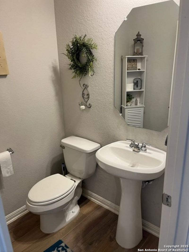 main property photo 9