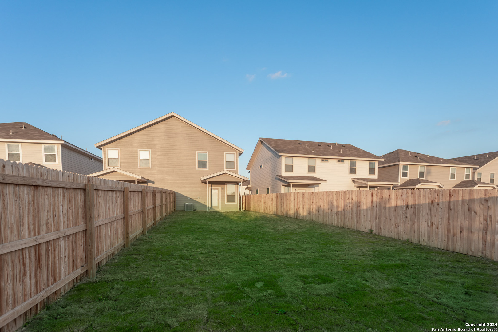 main property photo 10