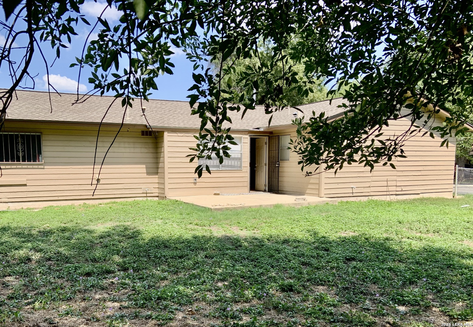 main property photo 15