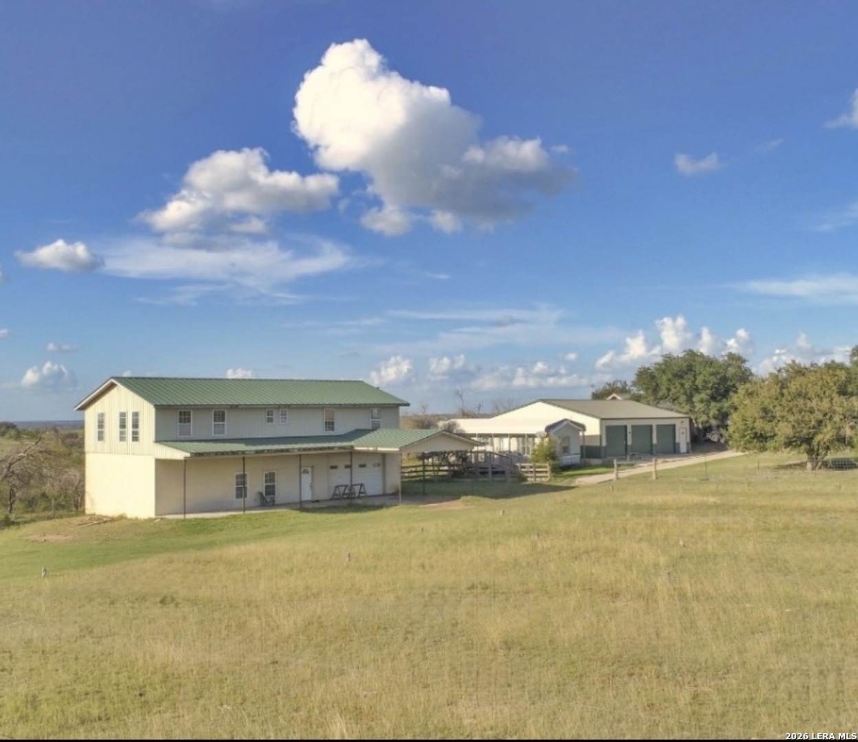 main property photo 6