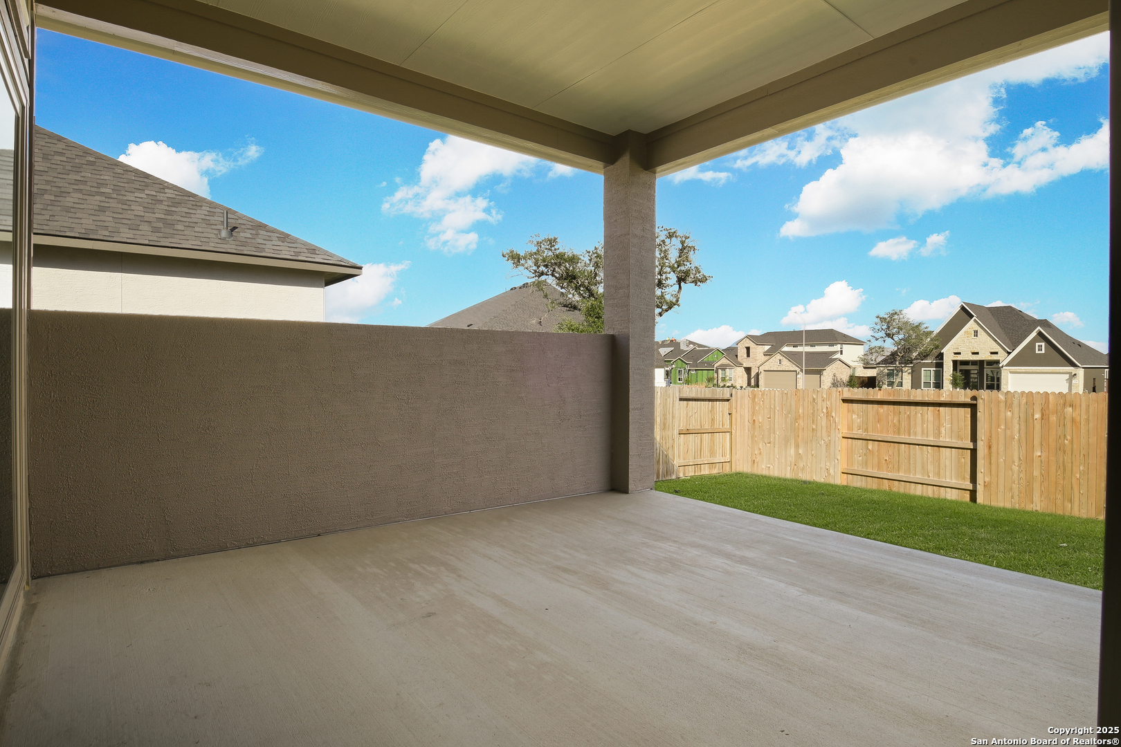 main property photo 22