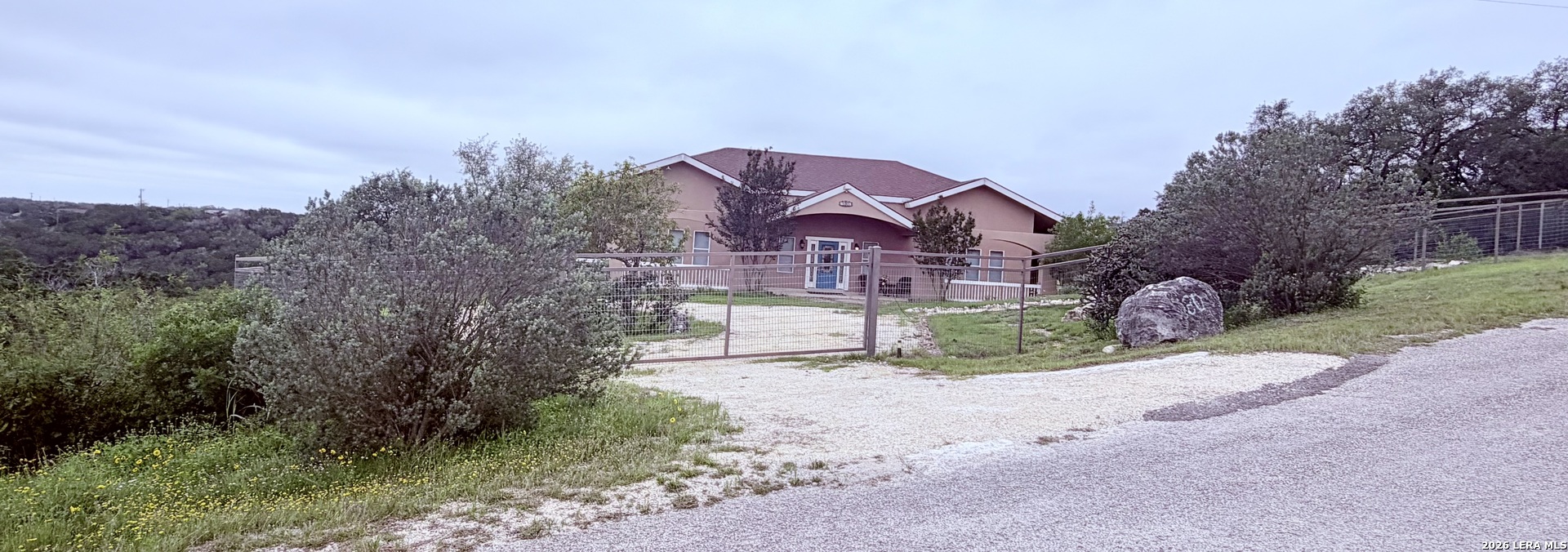 main property photo 45