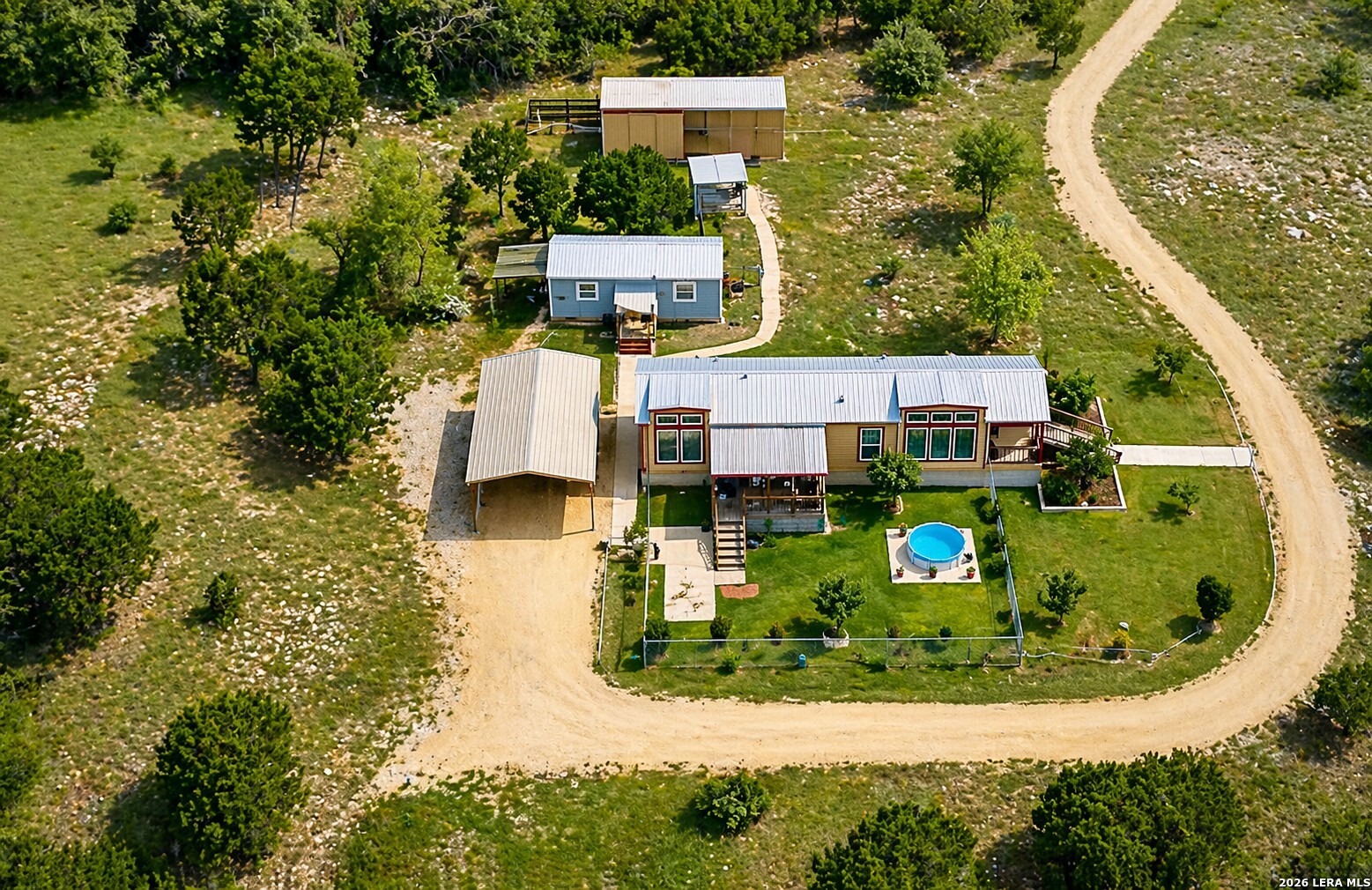 main property photo 2