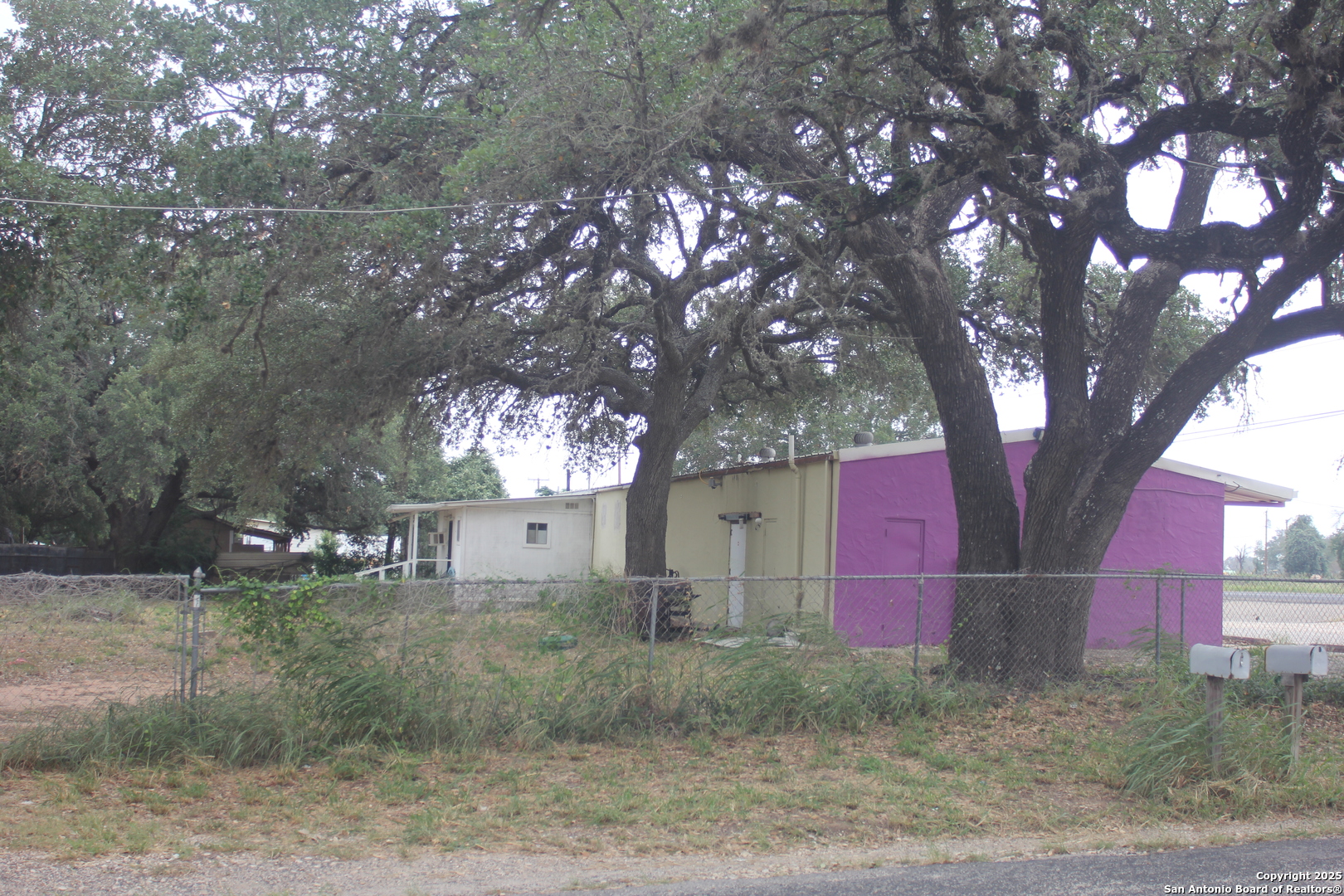 main property photo 34