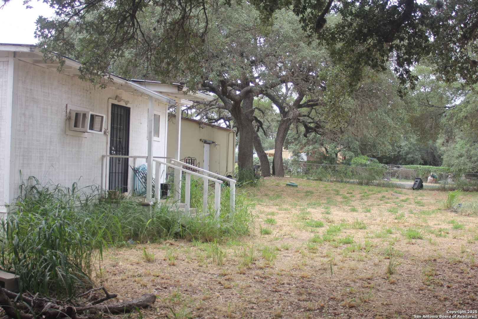 main property photo 44