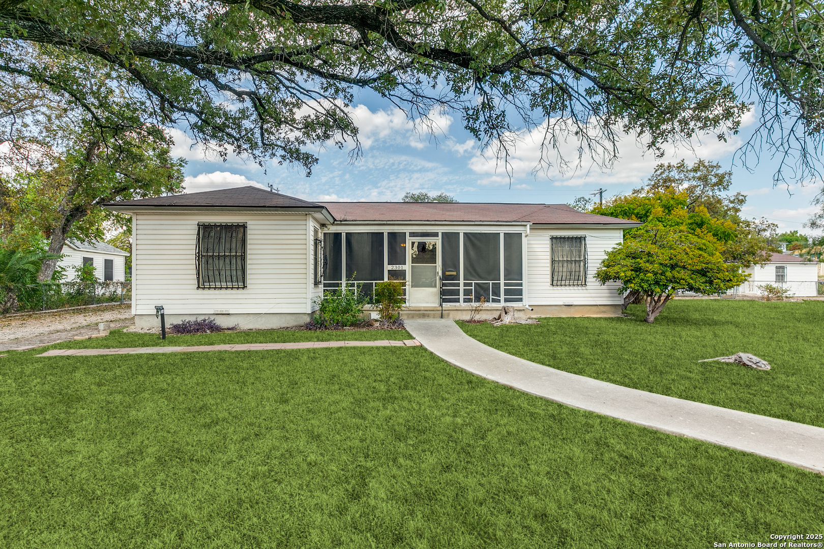 main property photo 1