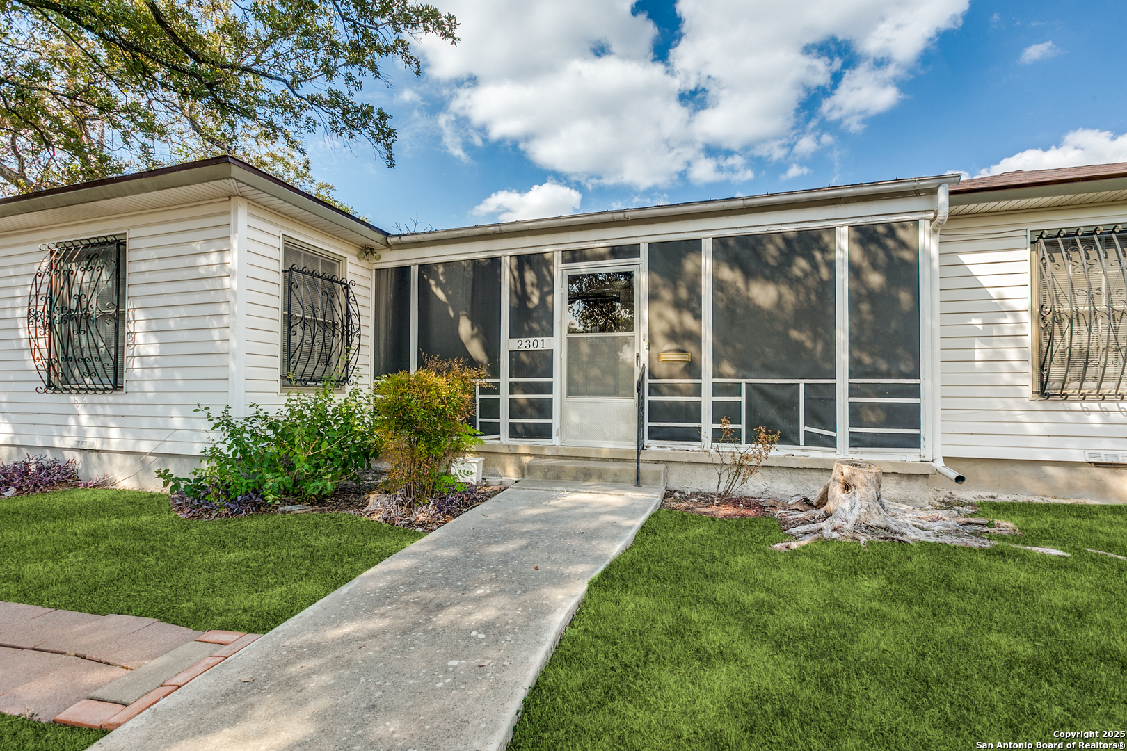 main property photo 2