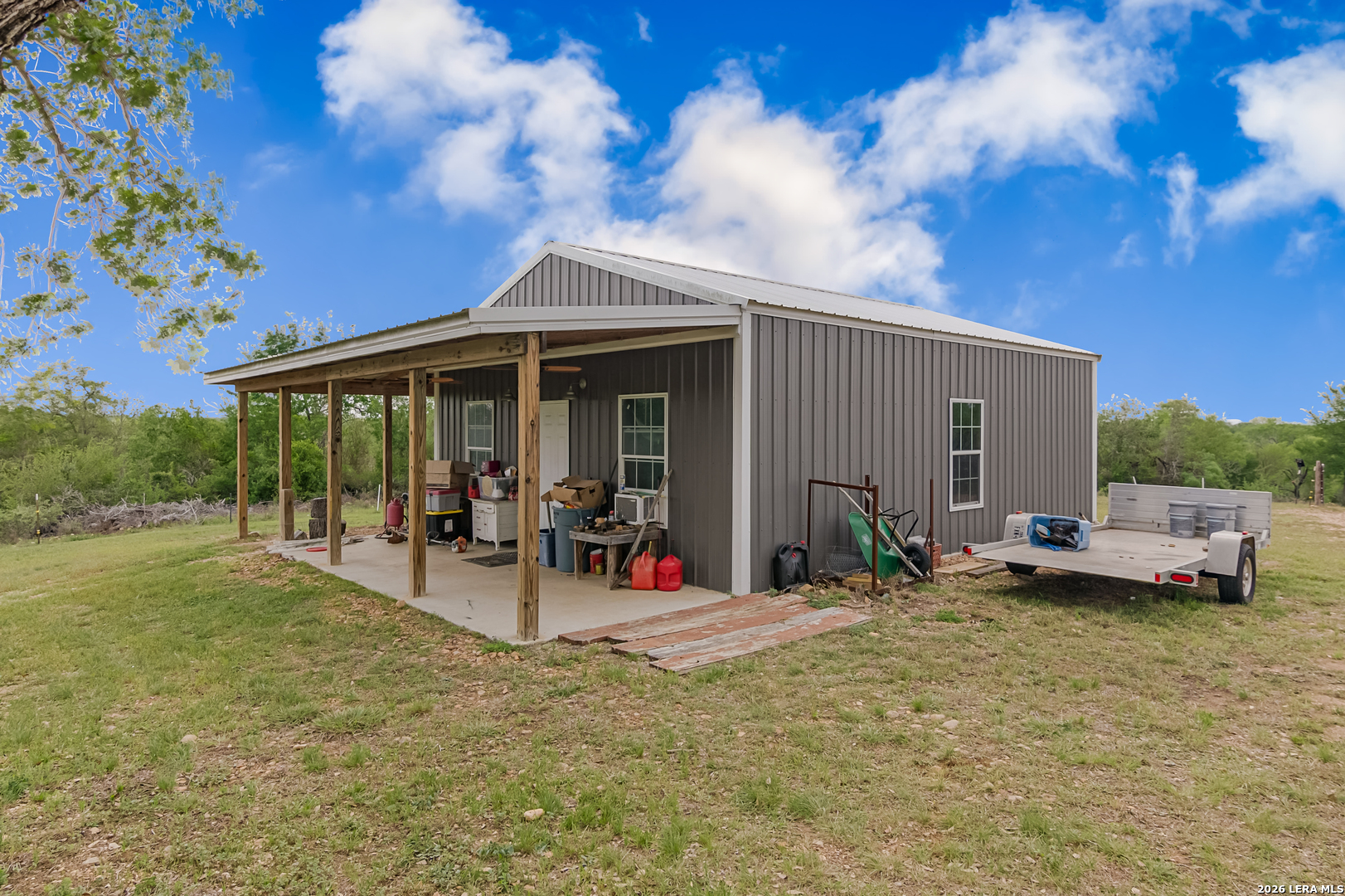 main property photo 22