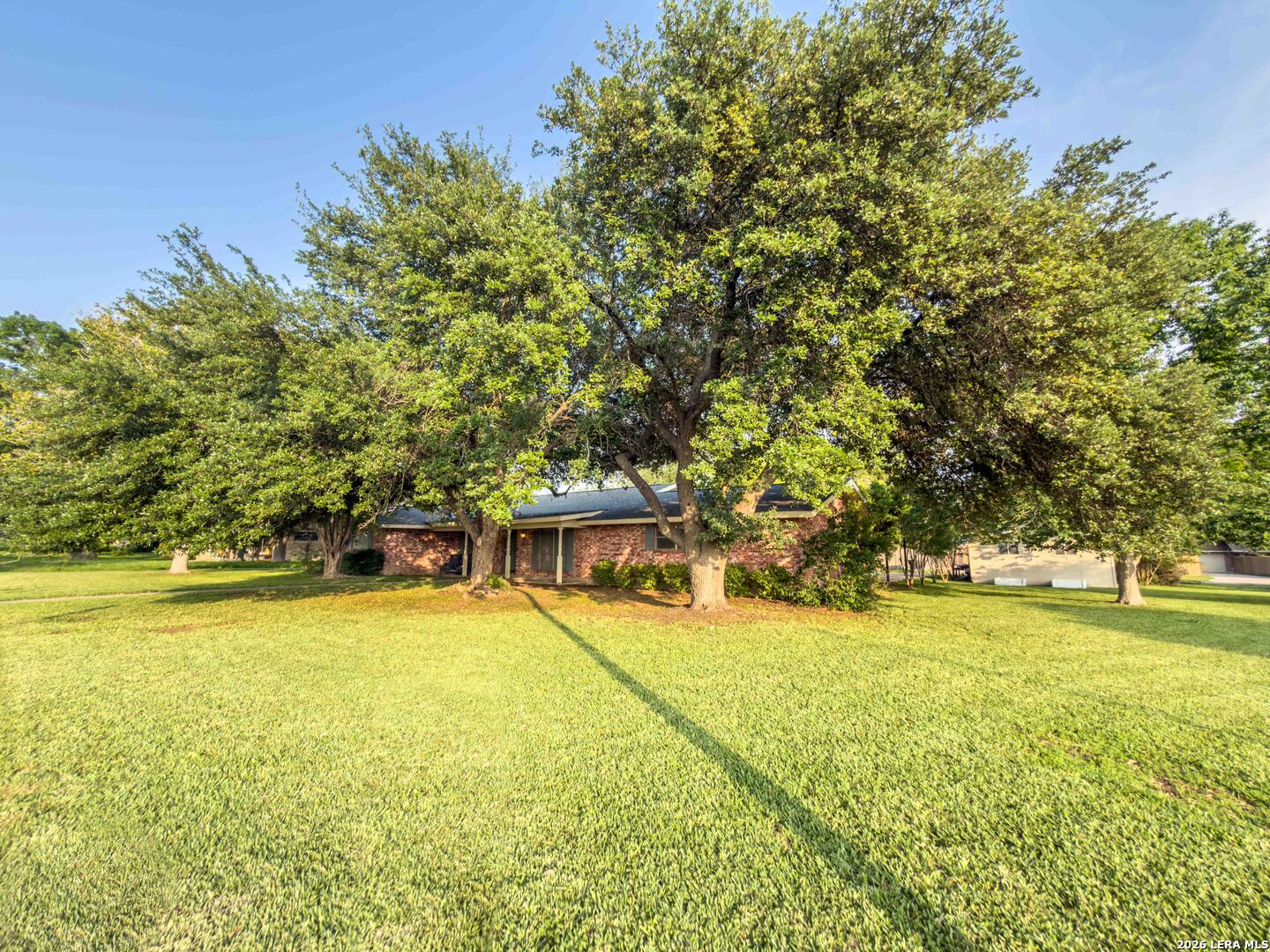 main property photo 36