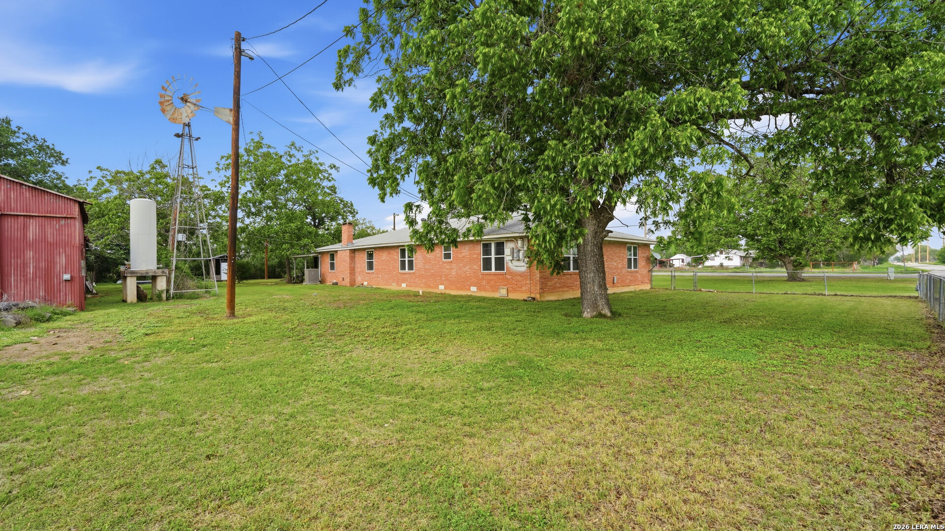 main property photo 21