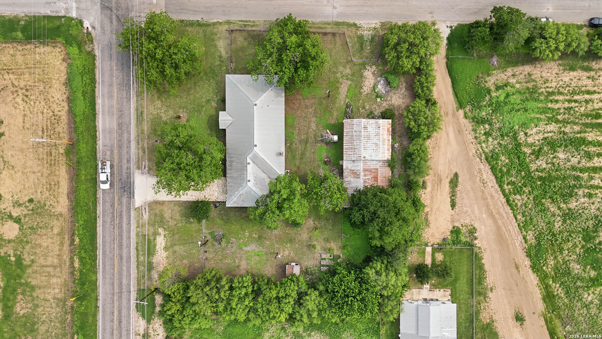 main property photo 26