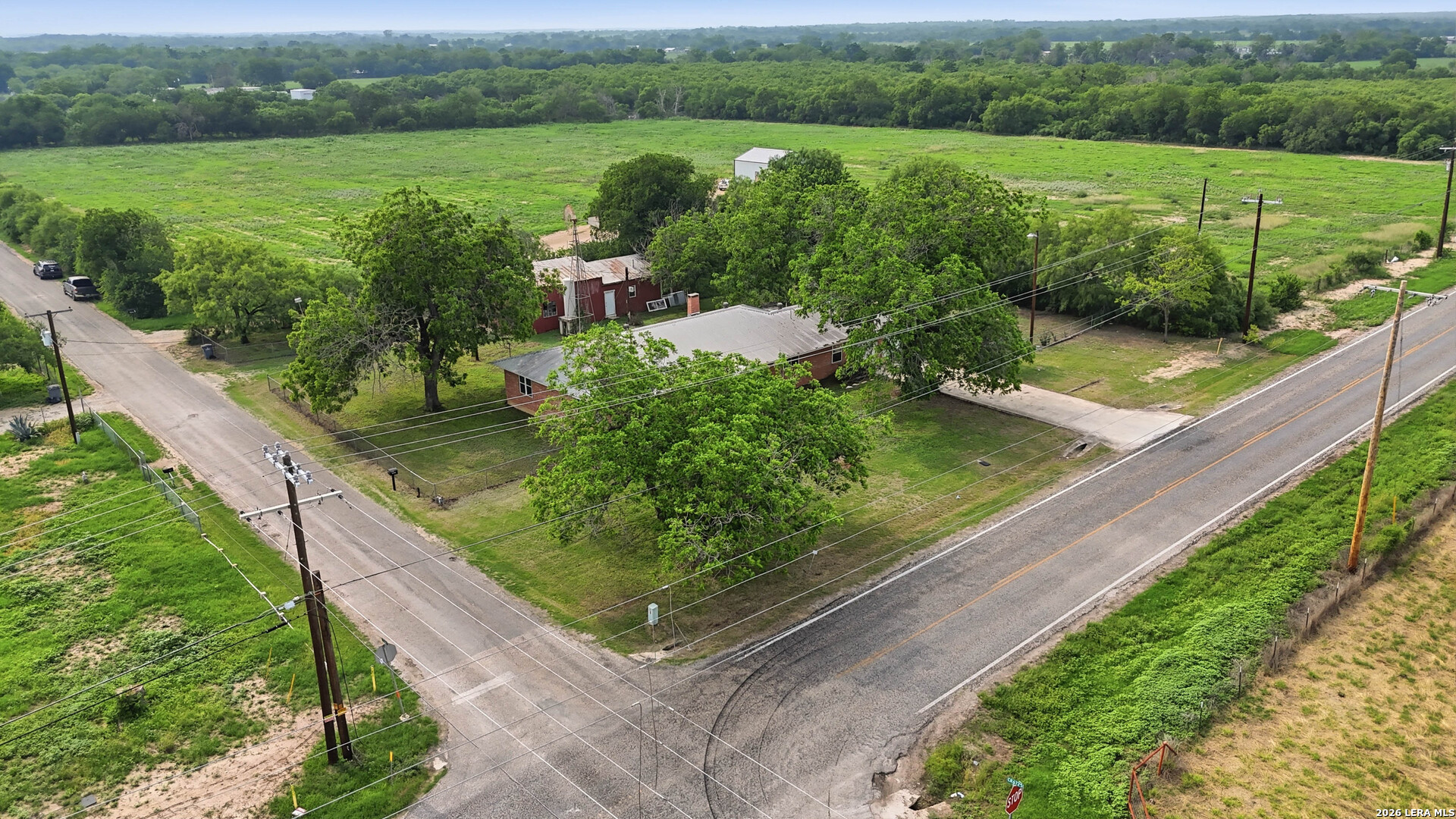 main property photo 27