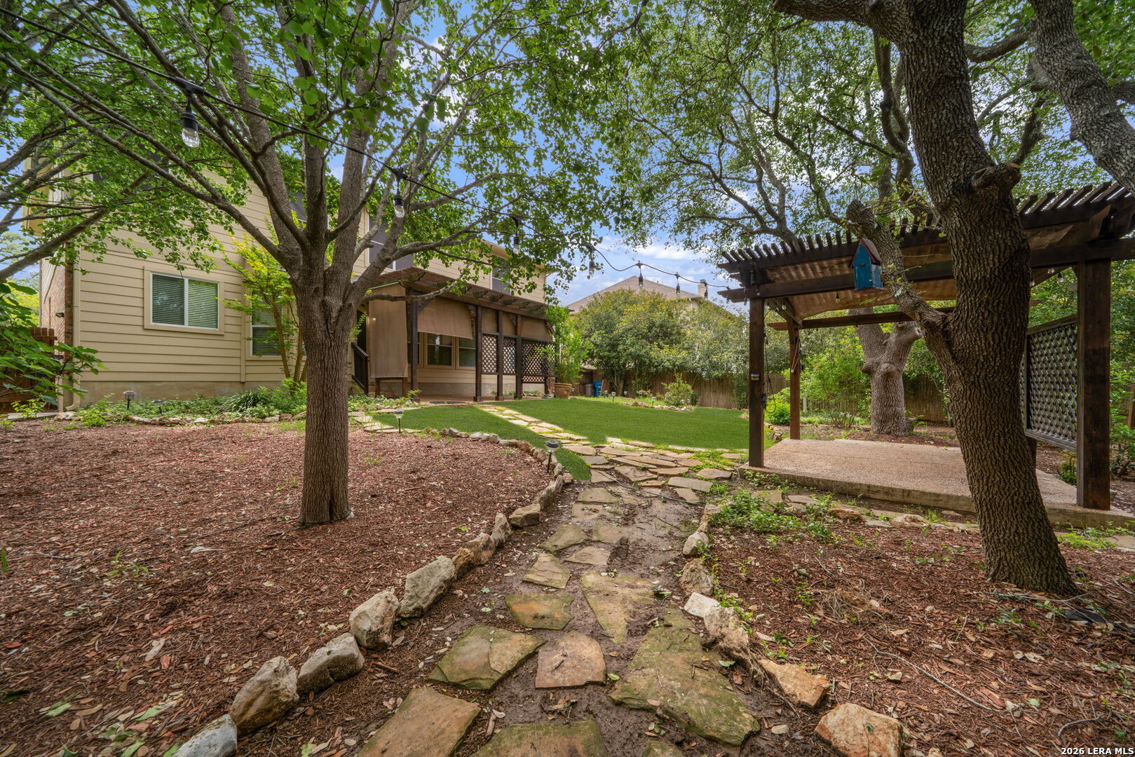 main property photo 32