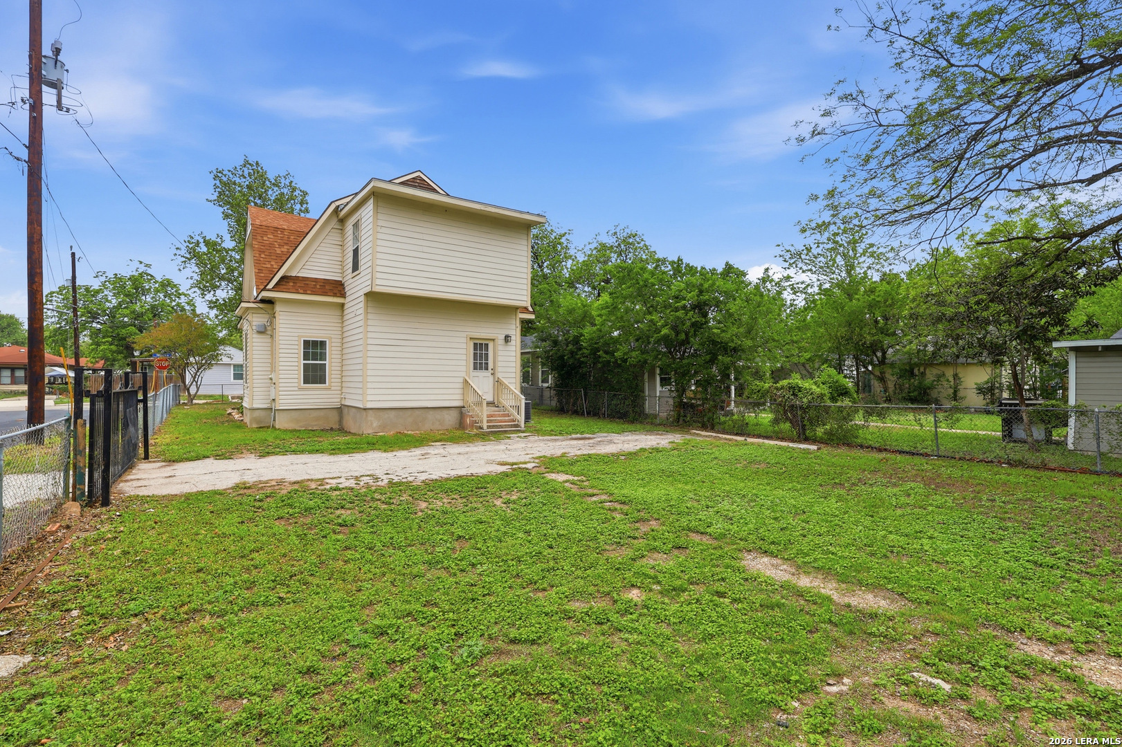 main property photo 24
