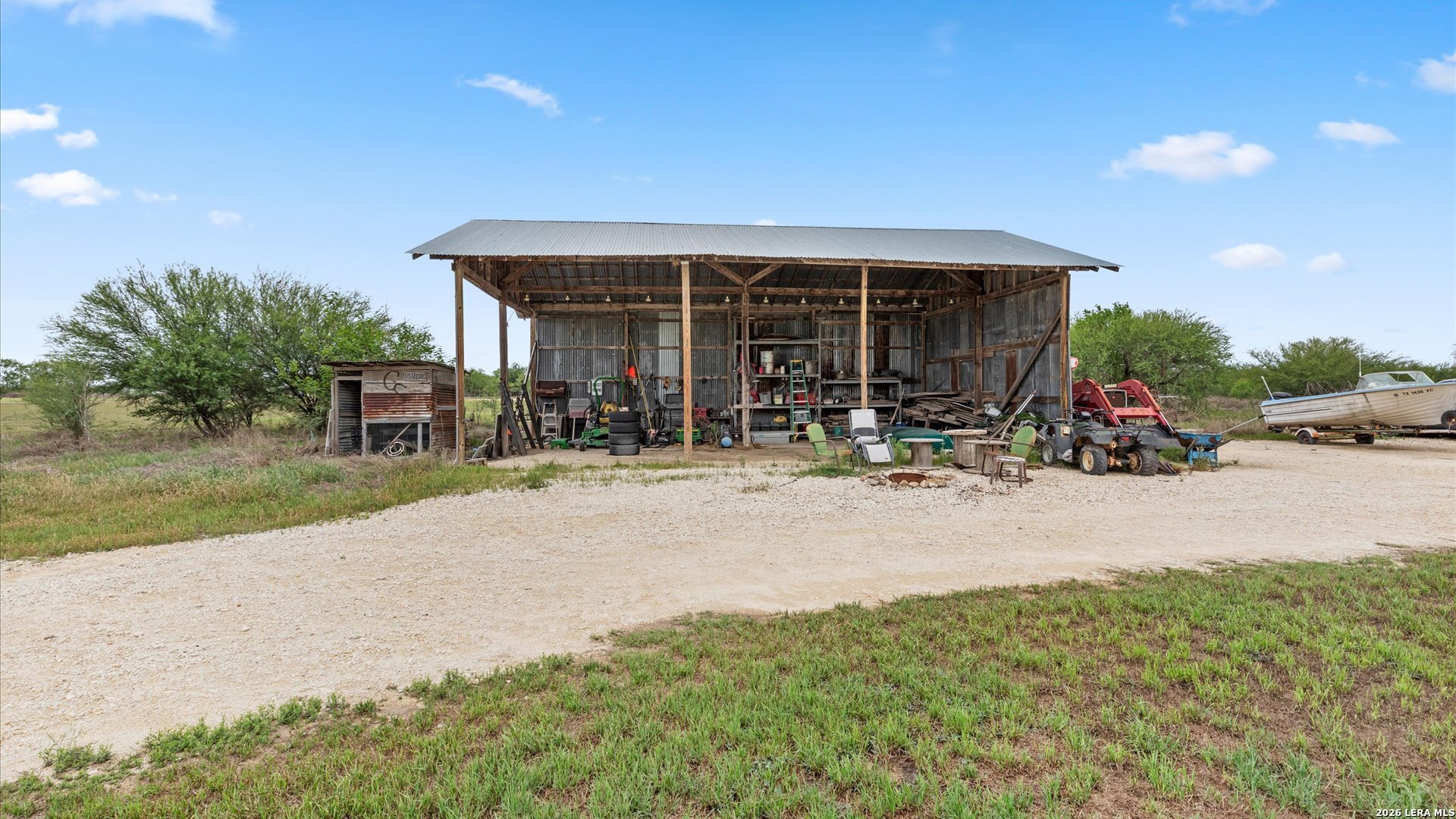main property photo 22